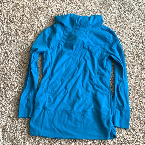 Teal pullover top - Picture 3 of 3